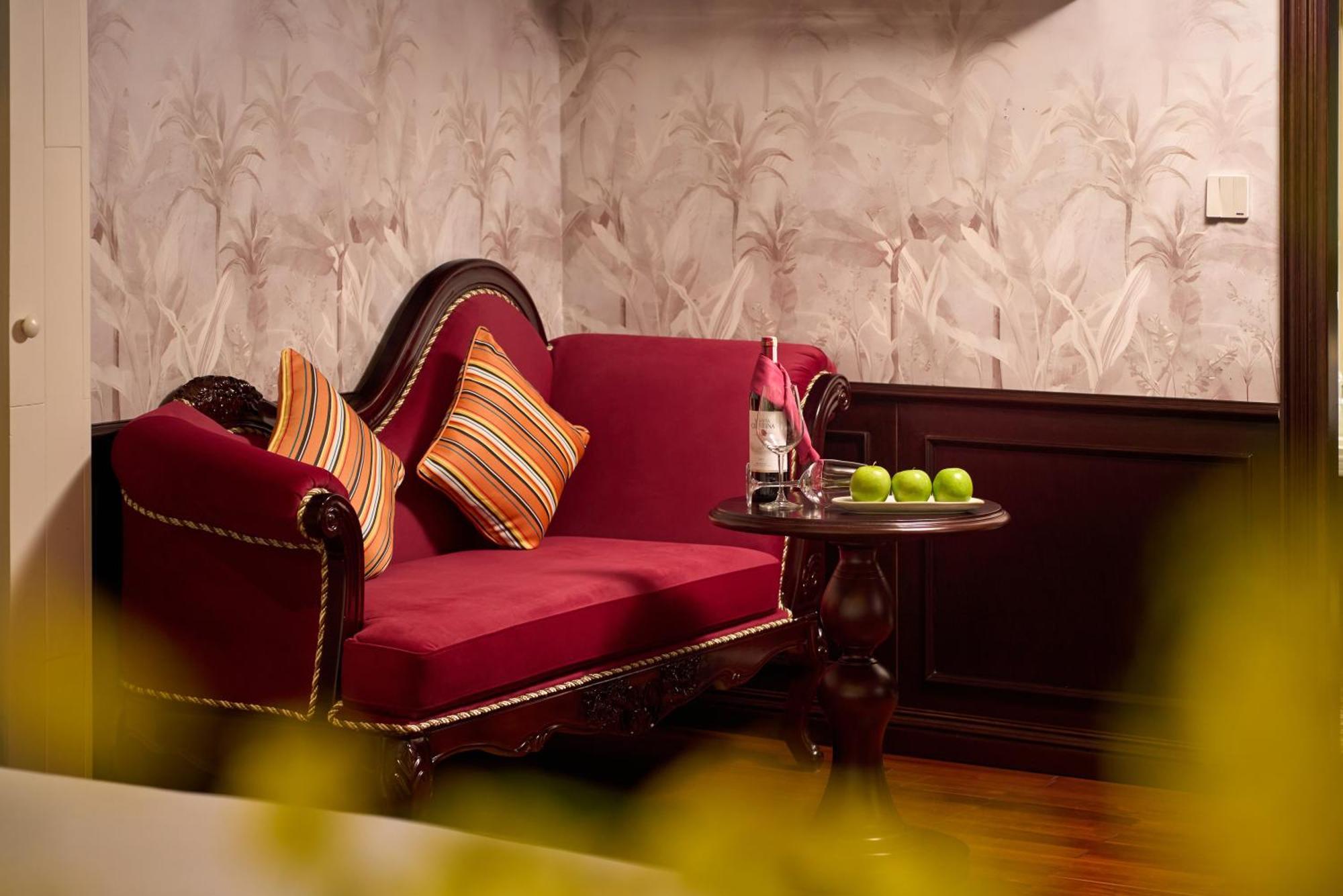Signature Royal Halong Cruise Ha Long Bagian luar foto