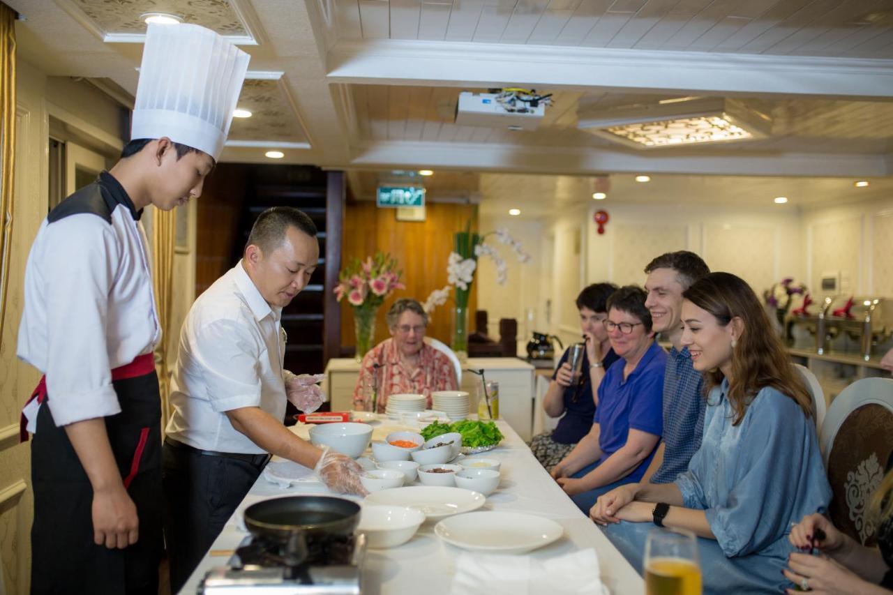 Signature Royal Halong Cruise Ha Long Bagian luar foto